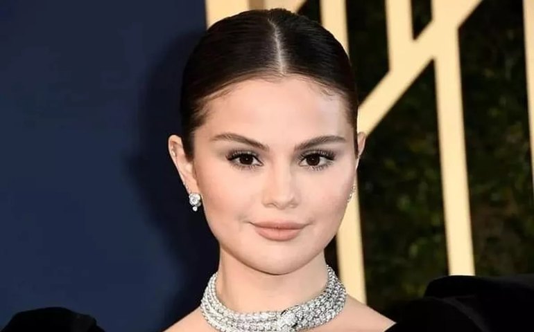 Maisa conhece Selena Gomez em evento de beleza nos EUA