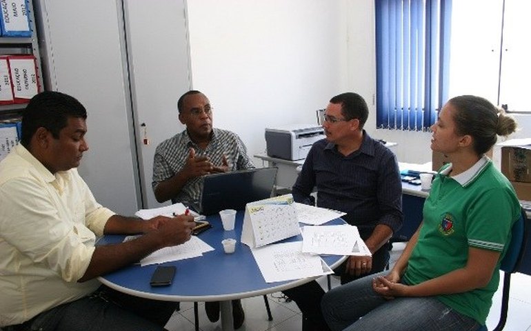 Professores brasileiros vão ser capacitados por educadores portugueses