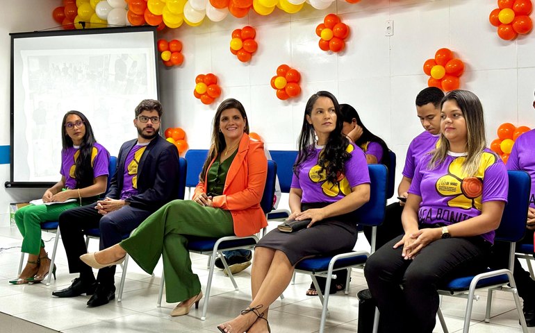 Prefeita Marcela Gomes participa de evento em alusão ao 18 de maio, em Novo Lino