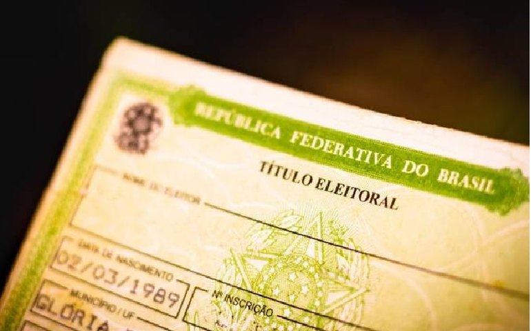 Mais de 370 mil eleitores estão com o título cancelado em AL