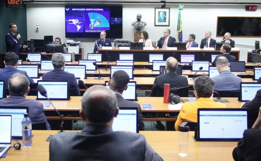 Comissões debatem criação de estatal para explorar base de Alcântara