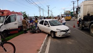 Motociclista fica ferido após colisão entre três veículos na Zona Sul de Aracaju / Foto: Foto: SMTT/Aracaju
