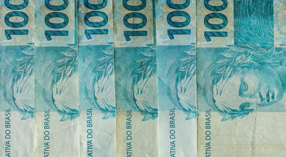 Dinheiro - notas de 100 reais / Foto: Foto: Rafa Neddermeyer/Agência Brasil