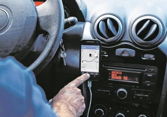 Justiça reconhece ﻿vínculo empregatício de ﻿motorista de Uber