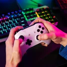 Jogos eletrônicos exigem equilíbrio para não afetar saúde emocional de jovens, alerta psicóloga