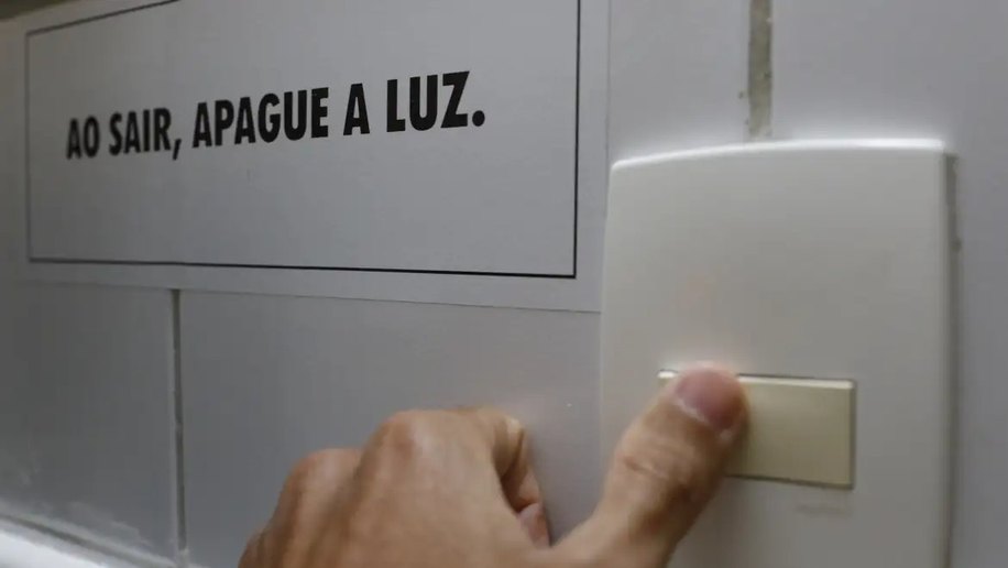 Nova tarifa social de energia elétrica passa a valer neste sábado