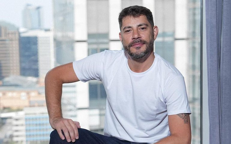 Saiba o que é Doença de Crohn, que afeta o jornalista Evaristo Costa