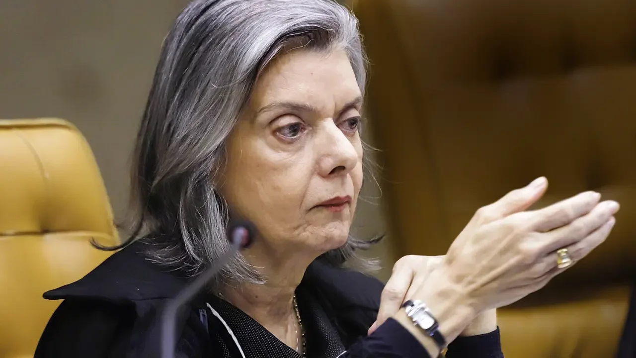 'Não somos coitadas', diz Cármen Lúcia sobre mulheres na política
