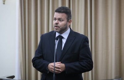 Léo Loureiro lembra celebração do Dia Mundial de Conscientização ao Autismo