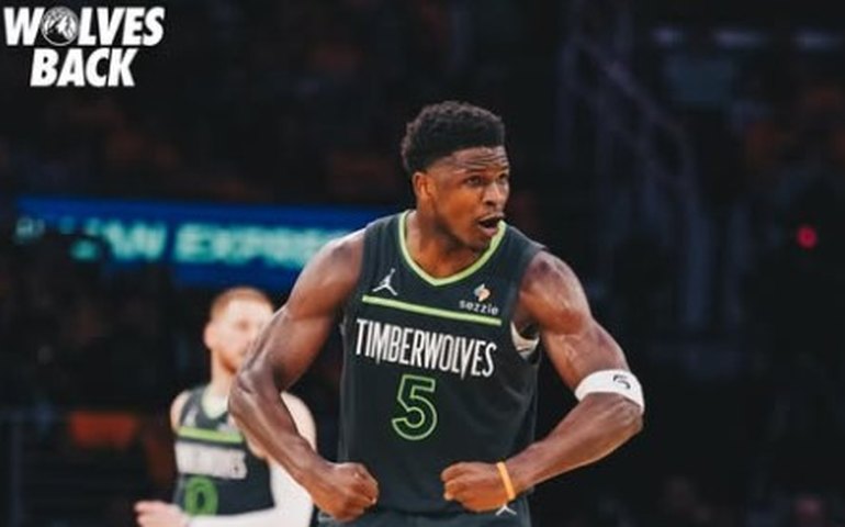 Timberwolwes brilham na linha de 3 e abrem playoffs da NBA arrasando na casa dos Lakers