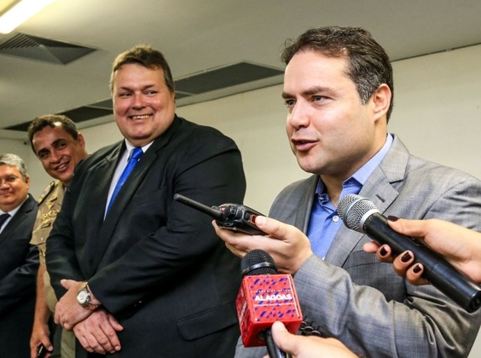 Governador Renan Filho entrega moderno sistema de radiocomunicação digital à SSP