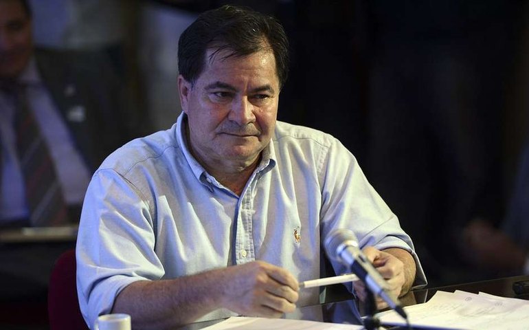 Ex-senador boliviano morre em Brasília após acidente aéreo