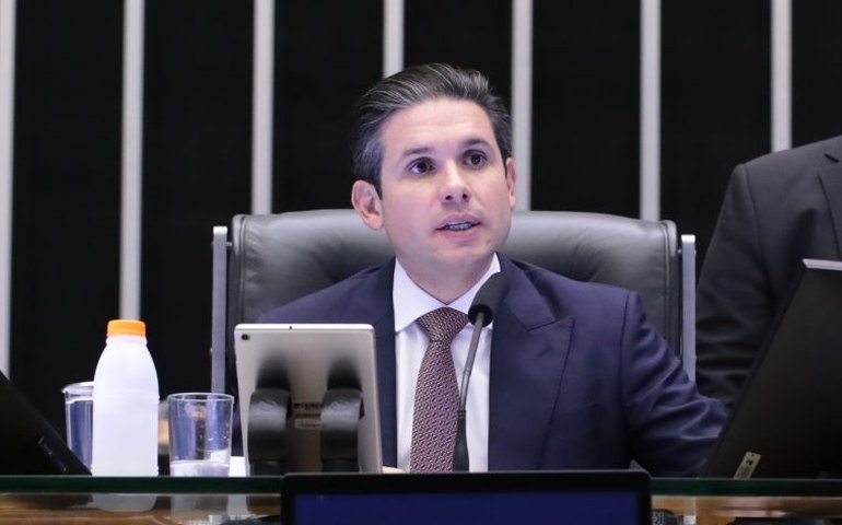 Motta afirma não haver 'sentimento de traição' após rejeição da PEC da Blindagem
