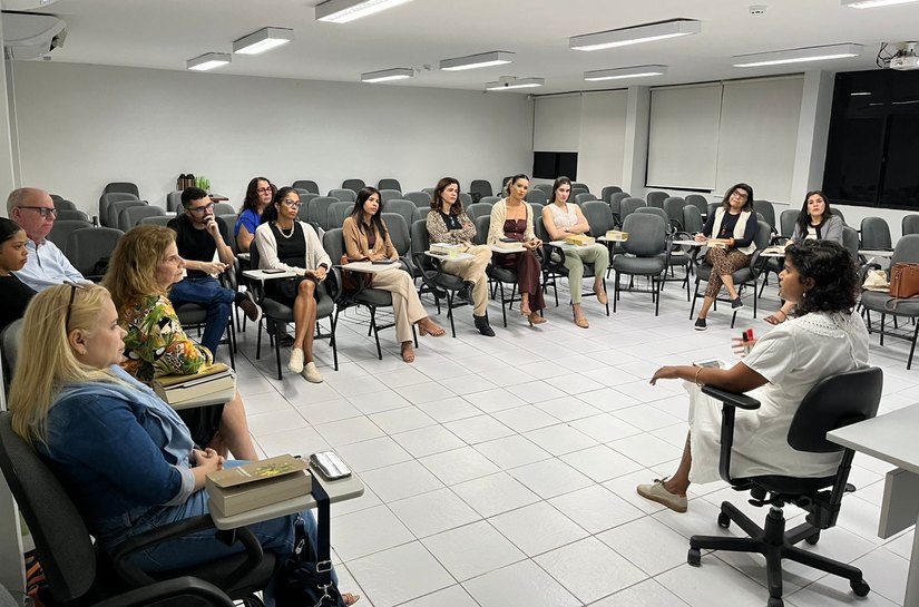 Encontro de leitura guiada reúne membros do TJAL para refletir sobre memória, cultura e identidade racial