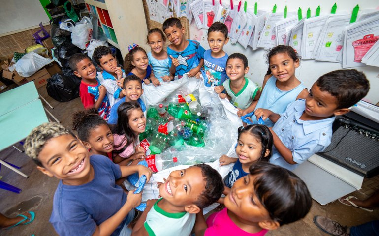 Ações do Renasce Salgadinho recolhem mais de 700 eletroeletrônicos em gincanas escolares
