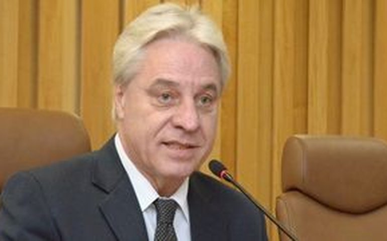 Presidente do TST defende limitações para a terceirização