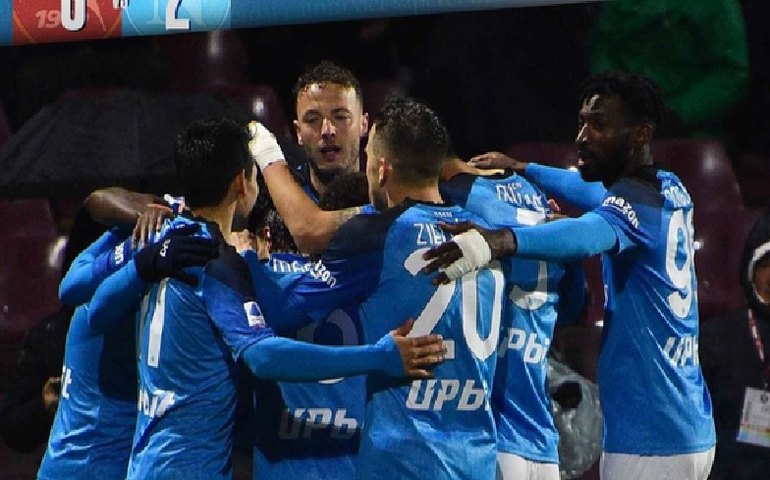 Napoli bate Salernitana e fechará 1º turno com ampla vantagem no Italiano