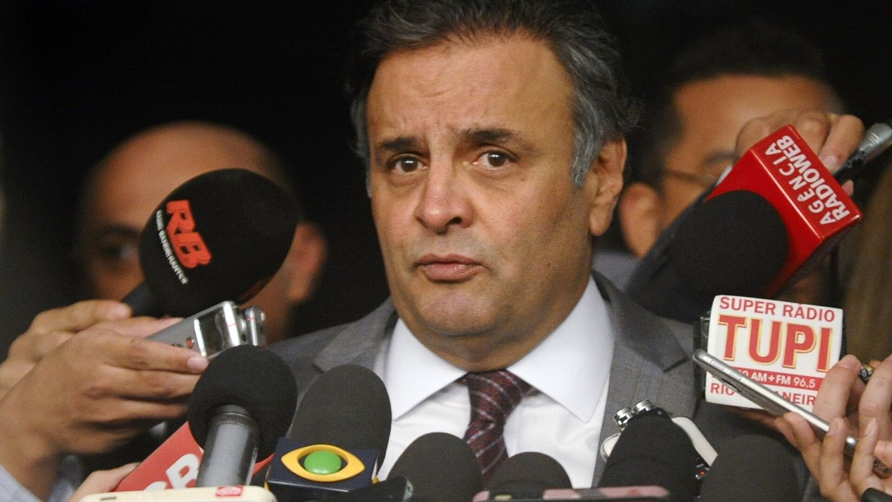 Saída de Eduardo Leite do PSDB sepultou sua chance de candidatura presidencial em 2026, afirma Aécio