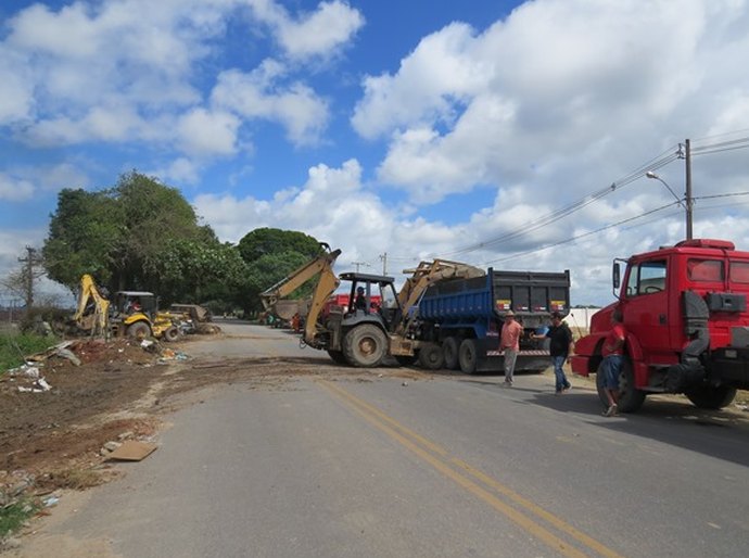DER promove reordenamento da rodovia AL-404 no município de Rio Largo