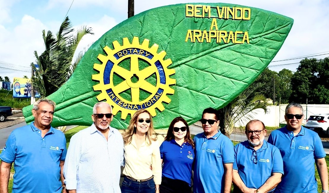 Governador Jorge faz visita oficial ao Rotary Club de Arapiraca