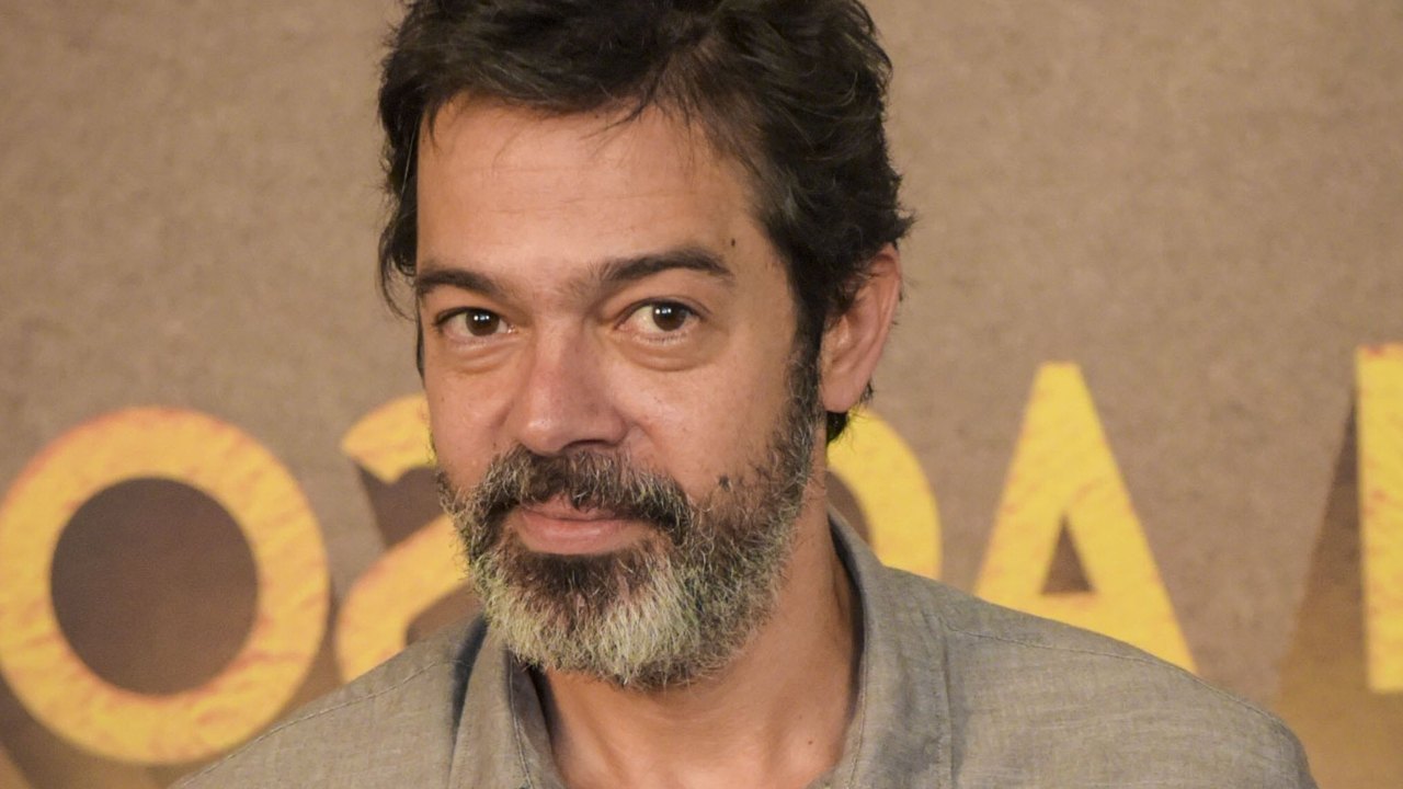 Em nova série, Bruno Mazzeo transforma própria experiência em material criativo