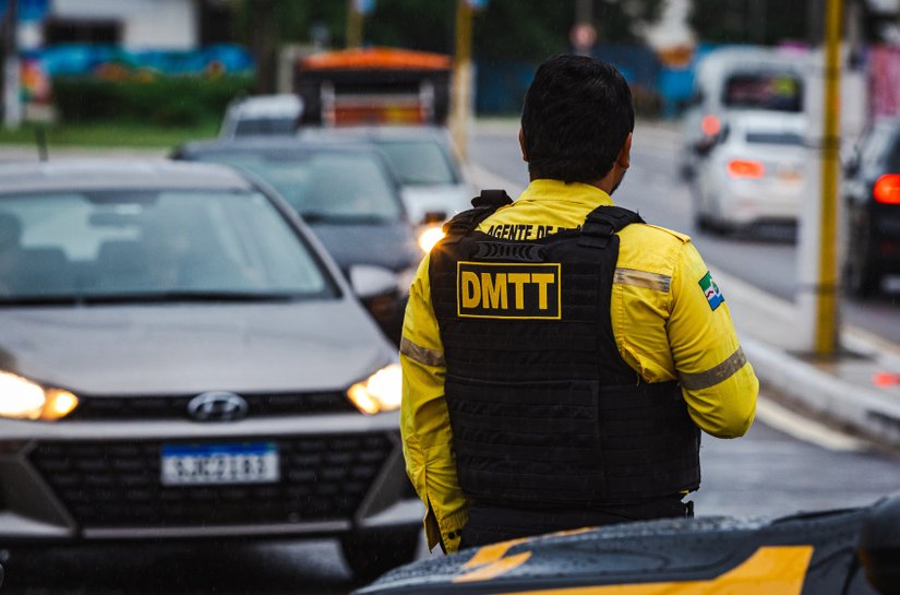 Trânsito na Rua Barão de Maceió é desviado nesta terça (13)