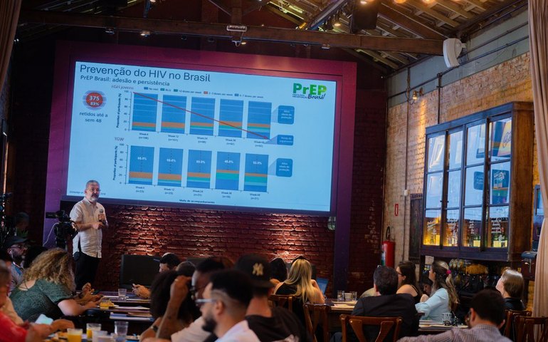 Campanha digital de alerta contra a Aids tem foco nos jovens