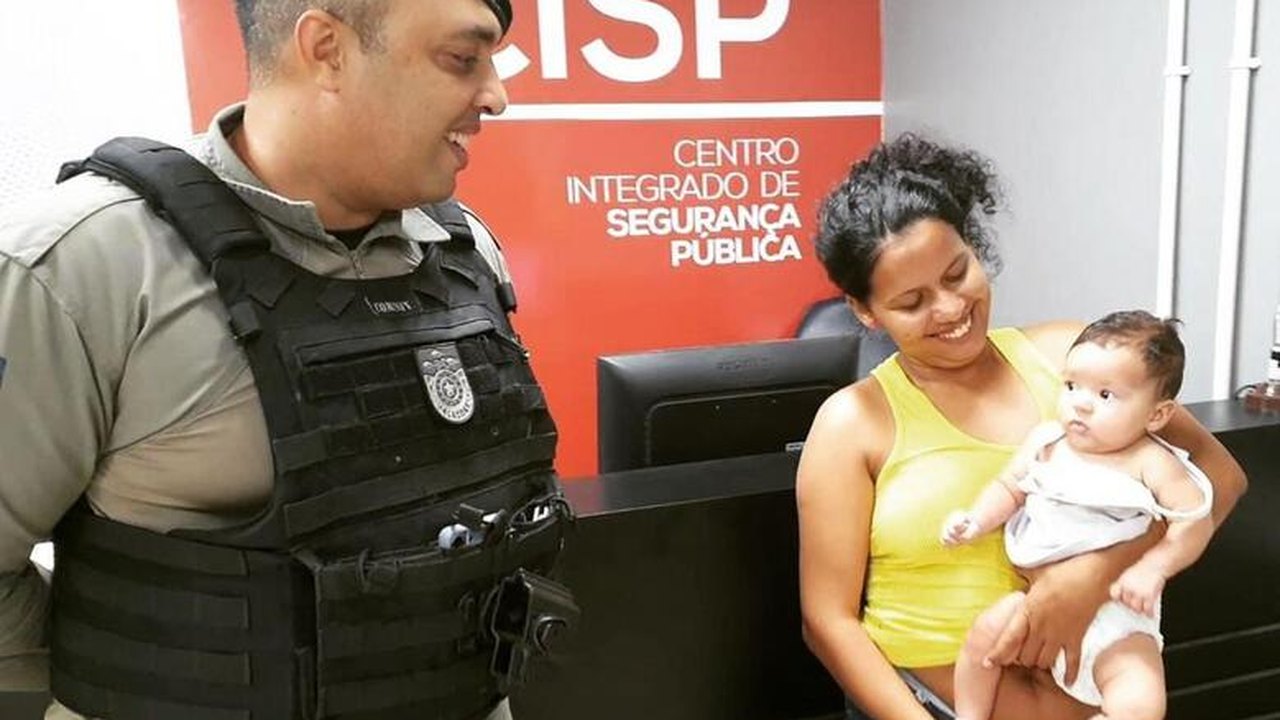Militar do Cisp de Coruripe salva bebê de dois meses que engasgou com leite materno