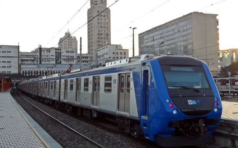 Rumo inicia operação na Ferrovia Norte-Sul cinco meses antes do prazo