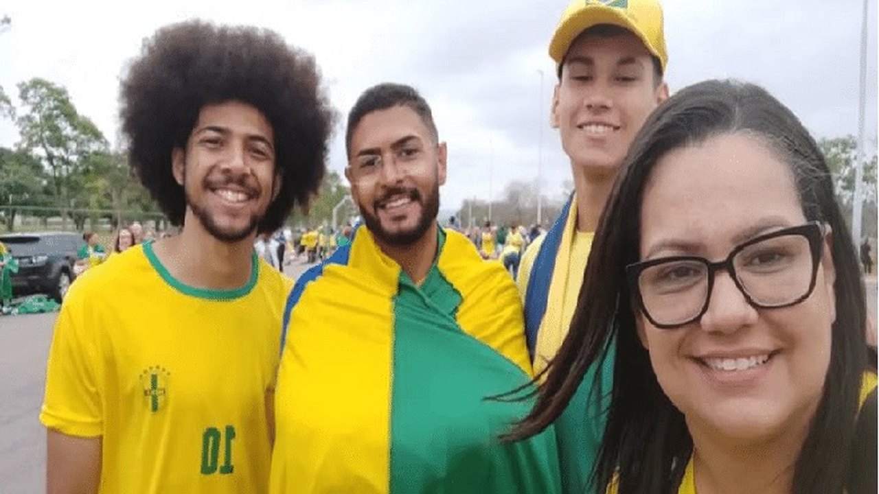 Irmão de Michelle Bolsonaro nomeado por Tarcísio esteve em acampamento golpista