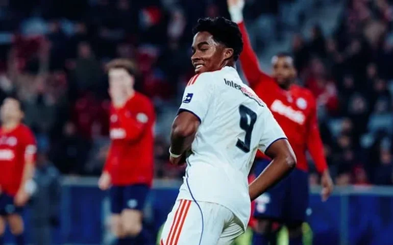 'Com Endrick, é mais fácil': jornal espanhol elogia início do 'fenômeno brasileiro' no Lyon