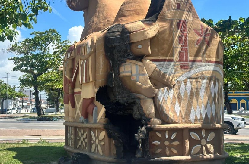 Governo de Alagoas inicia procedimentos para restaurar escultura do “Boi Bumbá”, em Jaraguá