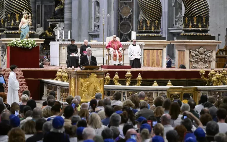 Papa alerta vítimas de abusos que 'dor não deve gerar violência'