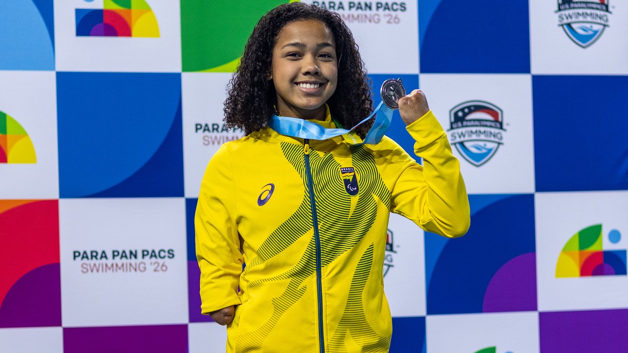 Parapan-Pacífico: nadadora Alessandra quebra recorde mundial