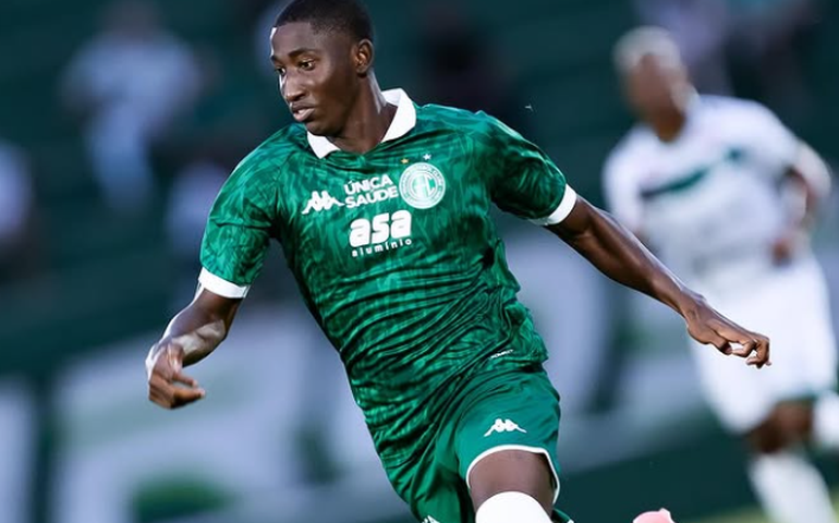 Guarani oficializa contratação do atacante João Victor em definitivo