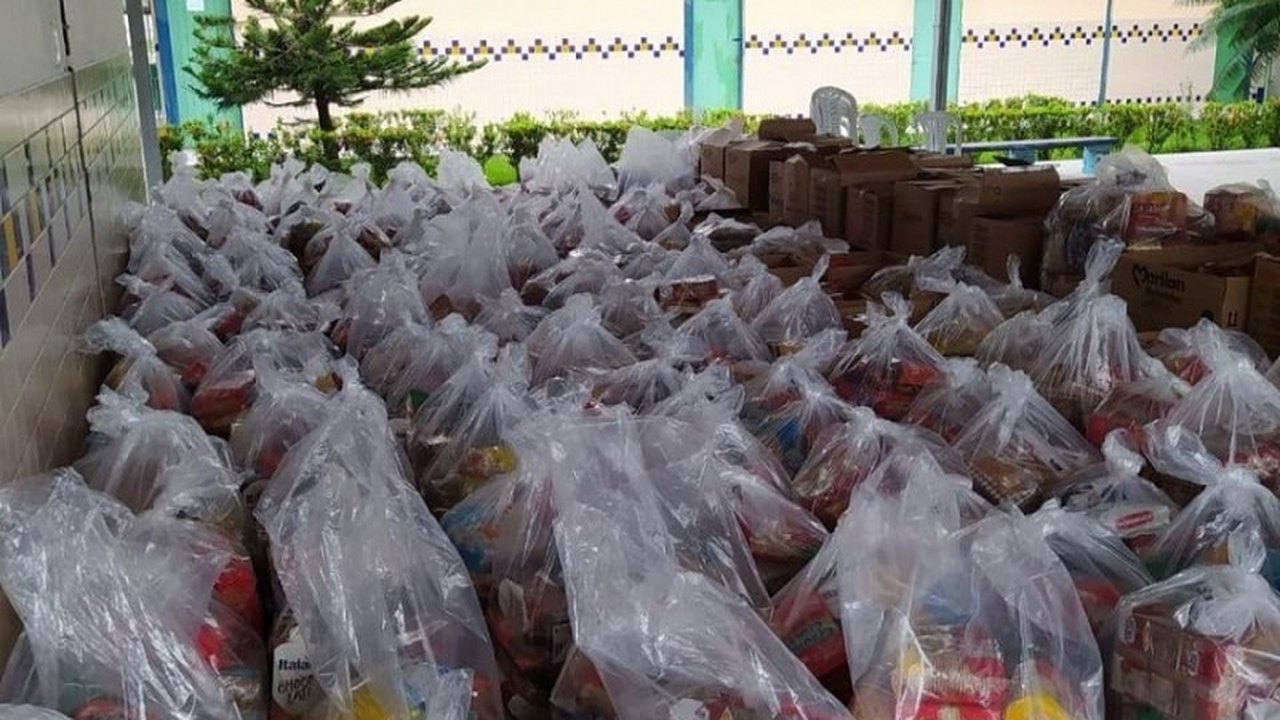 Escolas estaduais recebem cartões com crédito para aquisição de merenda