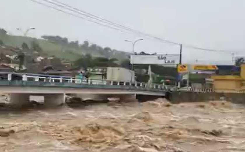 Chuvas causam estragos em várias cidades de Alagoas