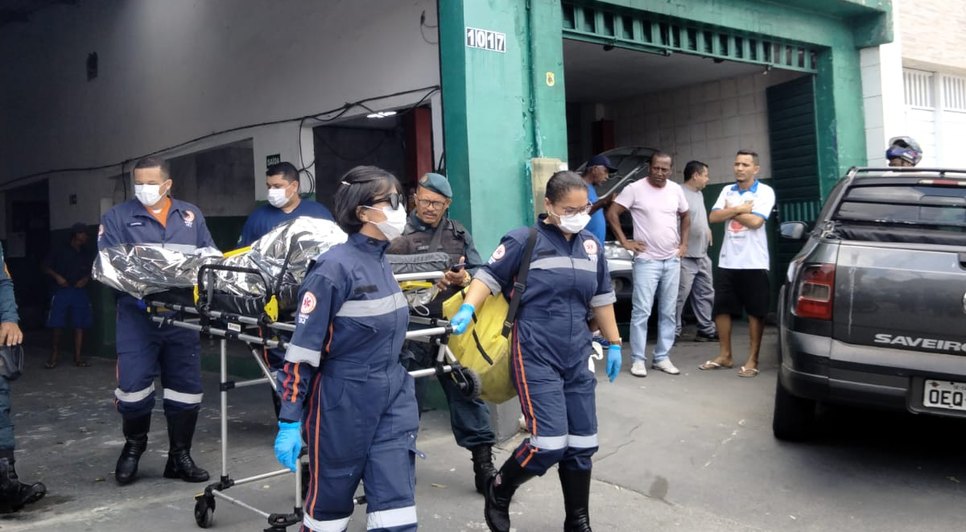 Casal é morto a tiros e homem fica ferido na Zona Oeste de Aracaju / Foto: Foto: Douglas Magalhães/TV Atalaia
