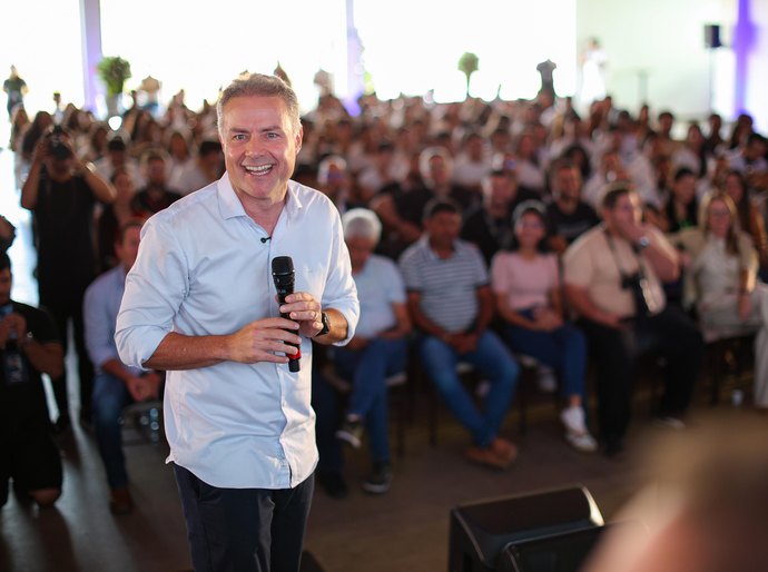 Renan Filho destaca avanço da ponte de Penedo e prevê mudança econômica no Sul de Alagoas