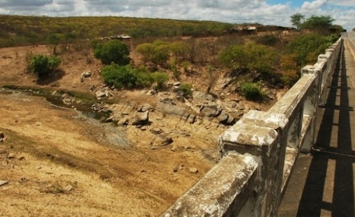 Operação Pipa é suspensa no momento em que seca se agrava em Alagoas