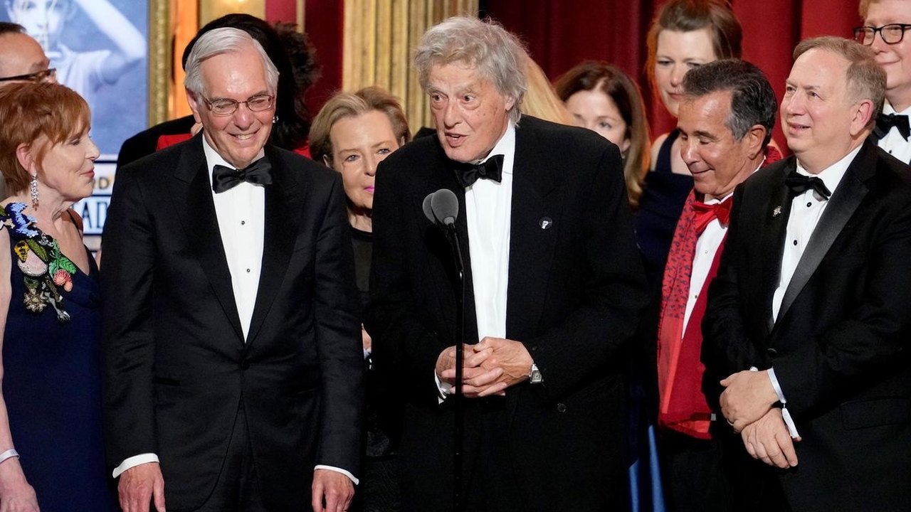 'Leopoldstadt', de Tom Stoppard, triunfa no Tony Awards