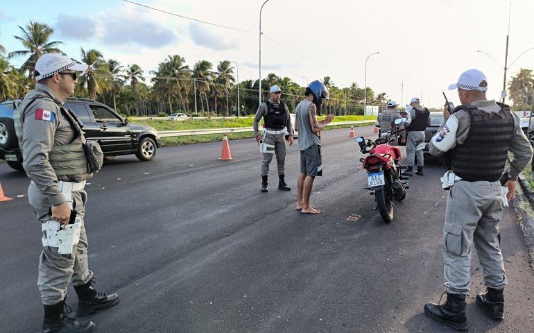 PM registra início de Carnaval tranquilo nas rodovias alagoanas