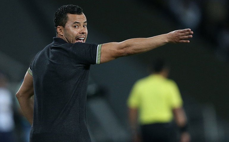 Sport age rápido e anuncia contratação do técnico Jair Ventura