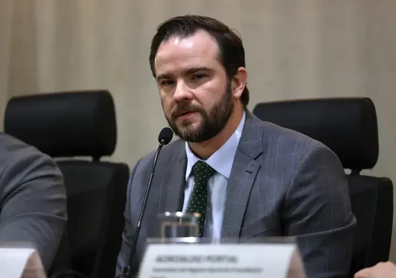 É importante ter sobriedade e olhar para os fatos e esforços, diz secretário da Fazenda