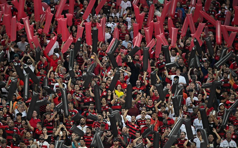 Pesquisa de torcidas mostra Flamengo na liderança isolada e maior equilíbrio entre os grandes