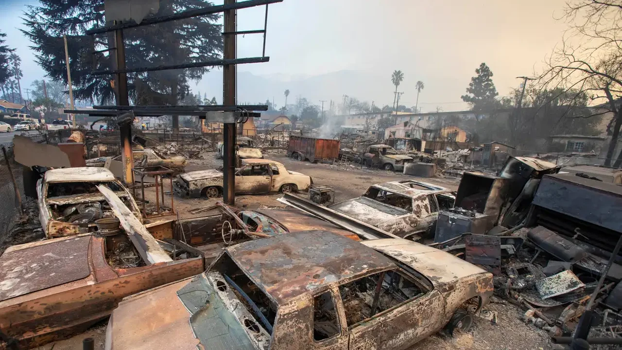 Perdas para seguradoras nos EUA podem chegar a US$ 25 bi com incêndios em Los Angeles