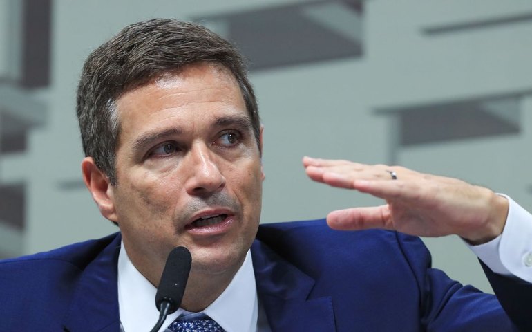 Campos Neto: mercado de trabalho, PIB mais forte e expectativas piores motivam início de ciclo