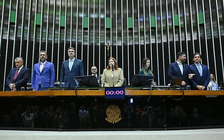 Sessão solene destaca atuação da Assembleia Legislativa do Ceará