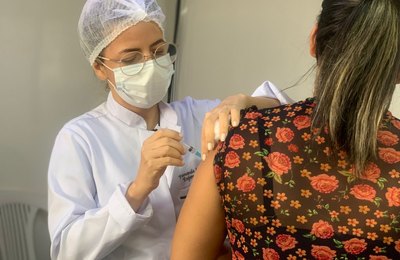 Maceió tem mais de 84% de adultos vacinados com duas doses contra a Covid-19