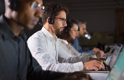Cinco habilidades emocionais de profissional de telemarketing